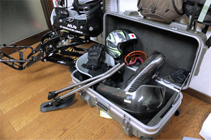 チェアスキー日本代表チーム競技用フレーム収納の様子