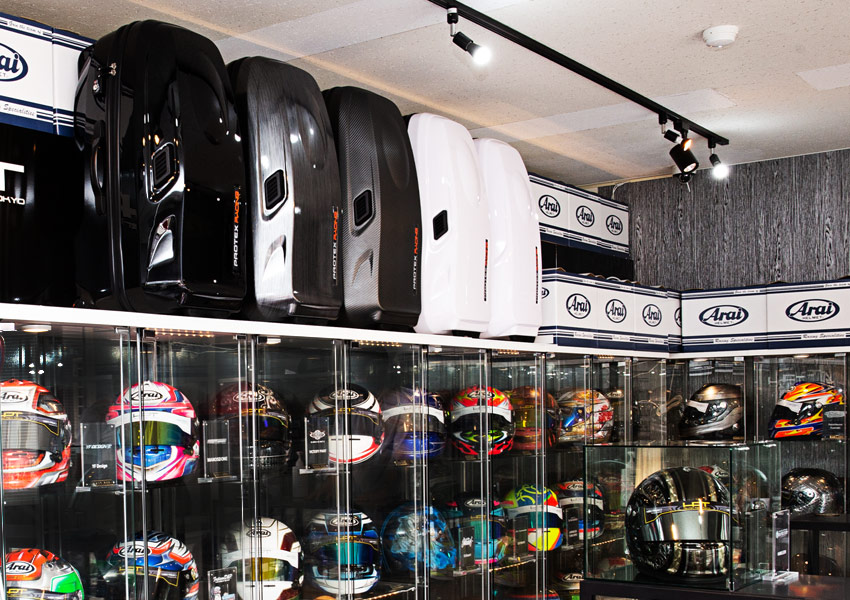 ヘルメットペイント東京