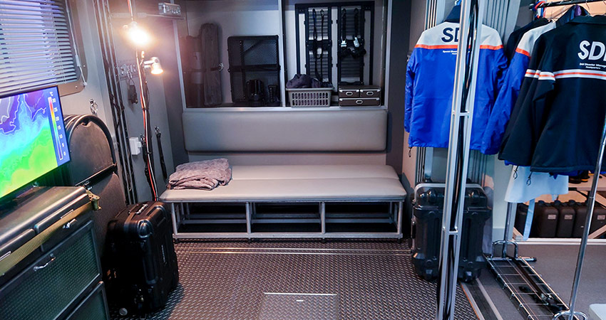 ドラマ『ブルーモーメント』に作品協力